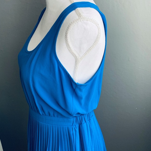 Want & Need Blue Pleated Dress - Picture 4 of 8